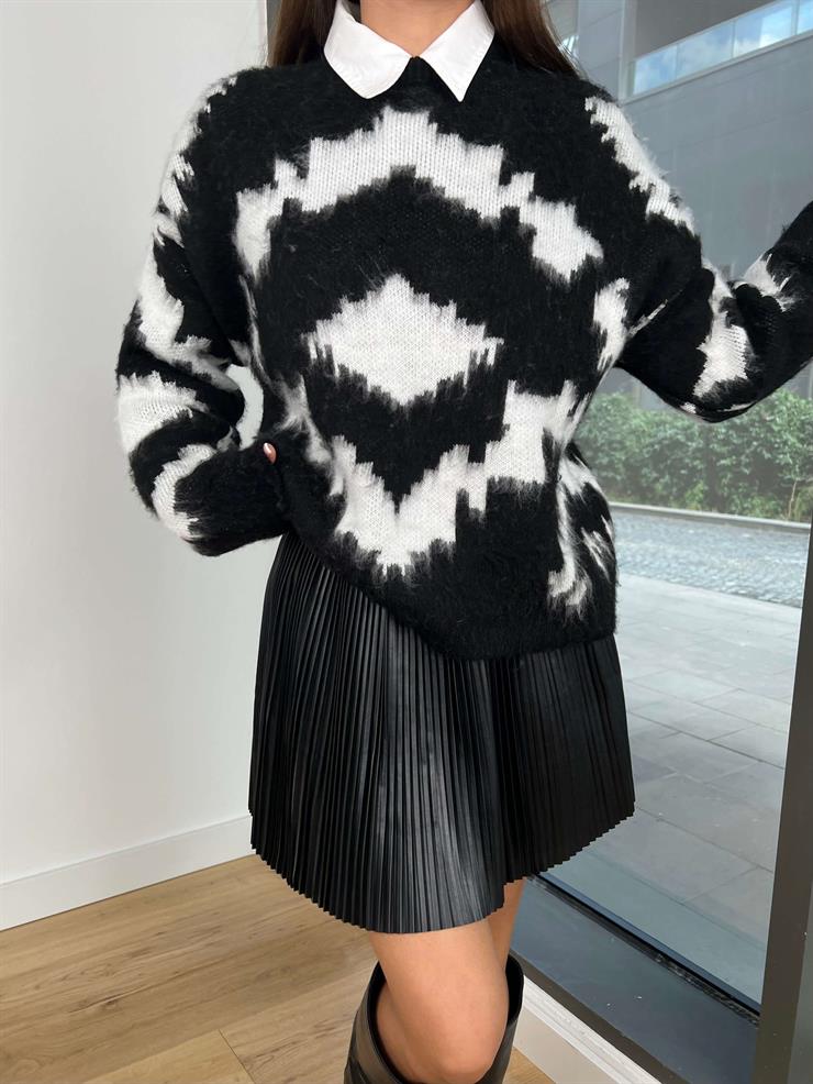 Oversize Desenli Luara Kadın Siyah Triko Kazak 24k225