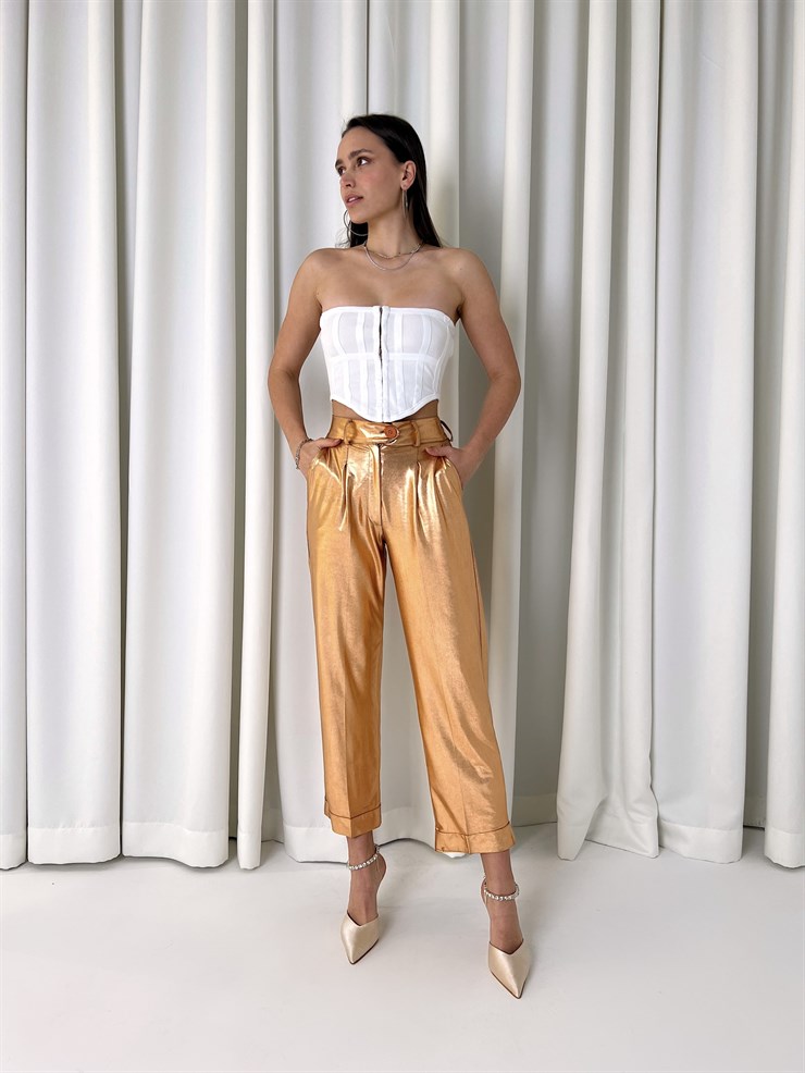 Beli Düğme Kapamalı Paçası Katlama Detaylı Parlak Lucjan Kadın Bakır Pantolon 23K000431