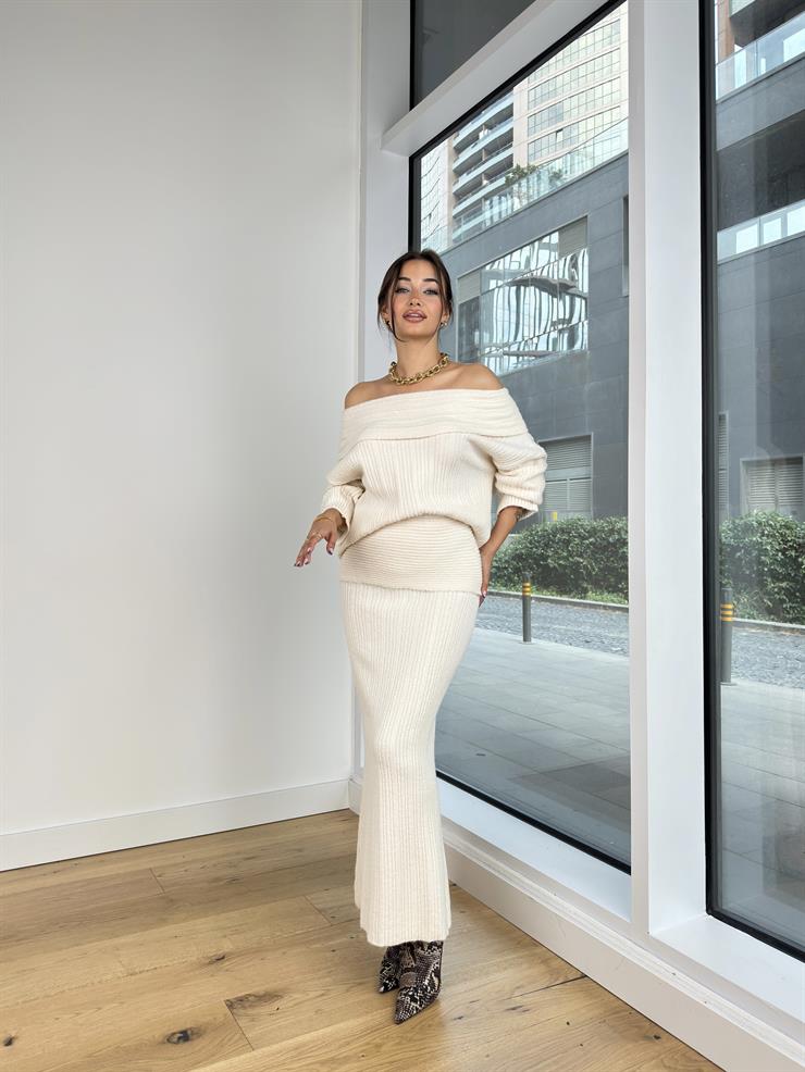Madonna Yaka Kazak Yüksek Bel Uzun Etek Luis Kadın Krem Triko Takım 25K155