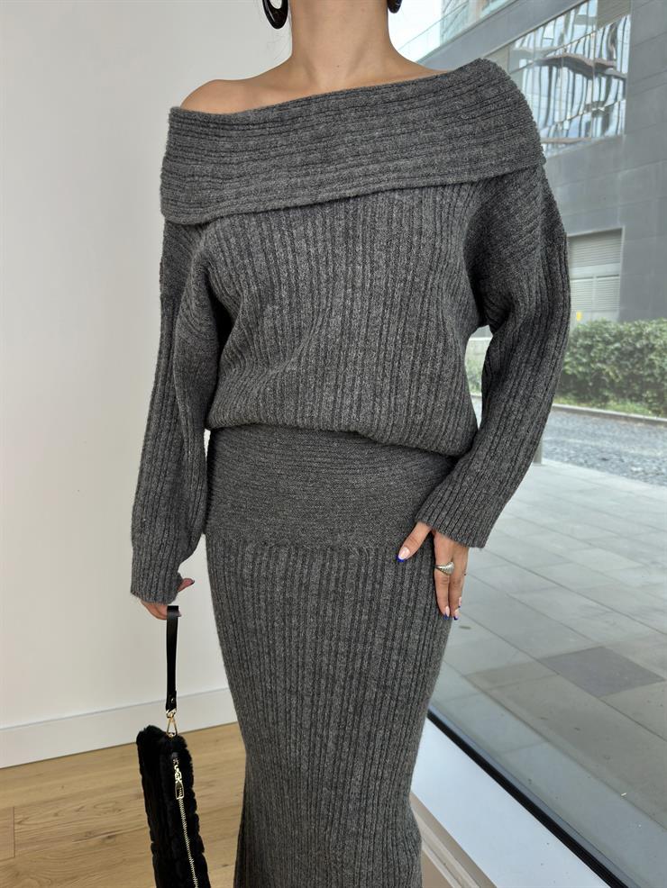 Madonna Yaka Kazak Yüksek Bel Uzun Etek Luis Kadın Füme Triko Takım 25K155