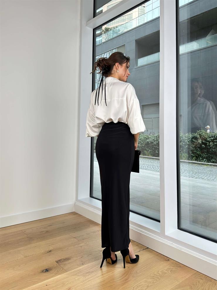 Yüksek Bel Aksesuarlı Yırtmaçlı Lukas Kadın Siyah Etek 24Y232