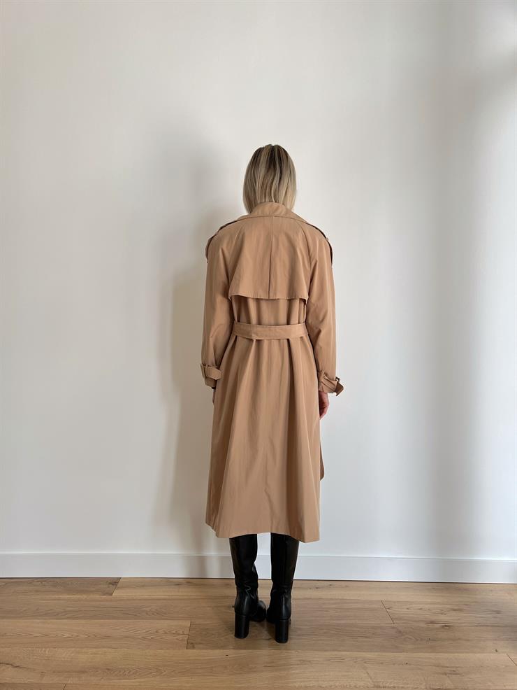 Beli Kemerli Oversize Lunıs Kadın Camel Trençkot 24k000058