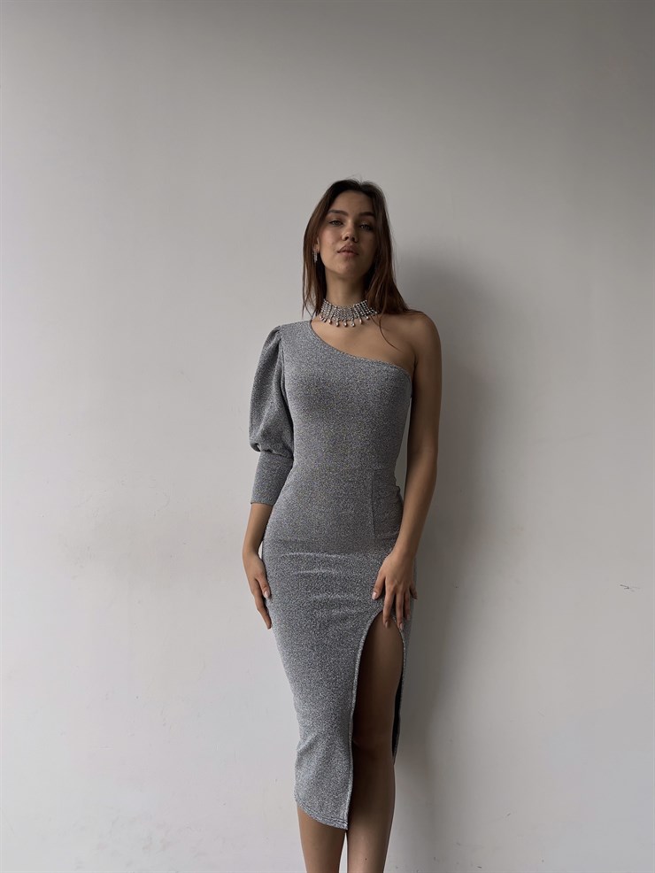 Yarım Tek Kol Ön Yırtmaç Detay Simli Luther Kadın Gri Elbise 23K000320