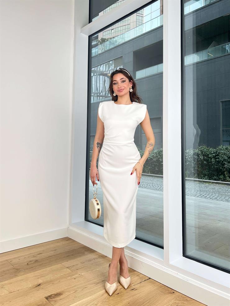 Kolsuz Omuz Vatkalı Luzolo Kadın Beyaz Midi Elbise 24Y317