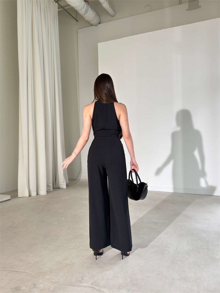 V Yaka Bağlama Detaylı Madox Siyah Kadın Bol Paça Tulum 26Y110