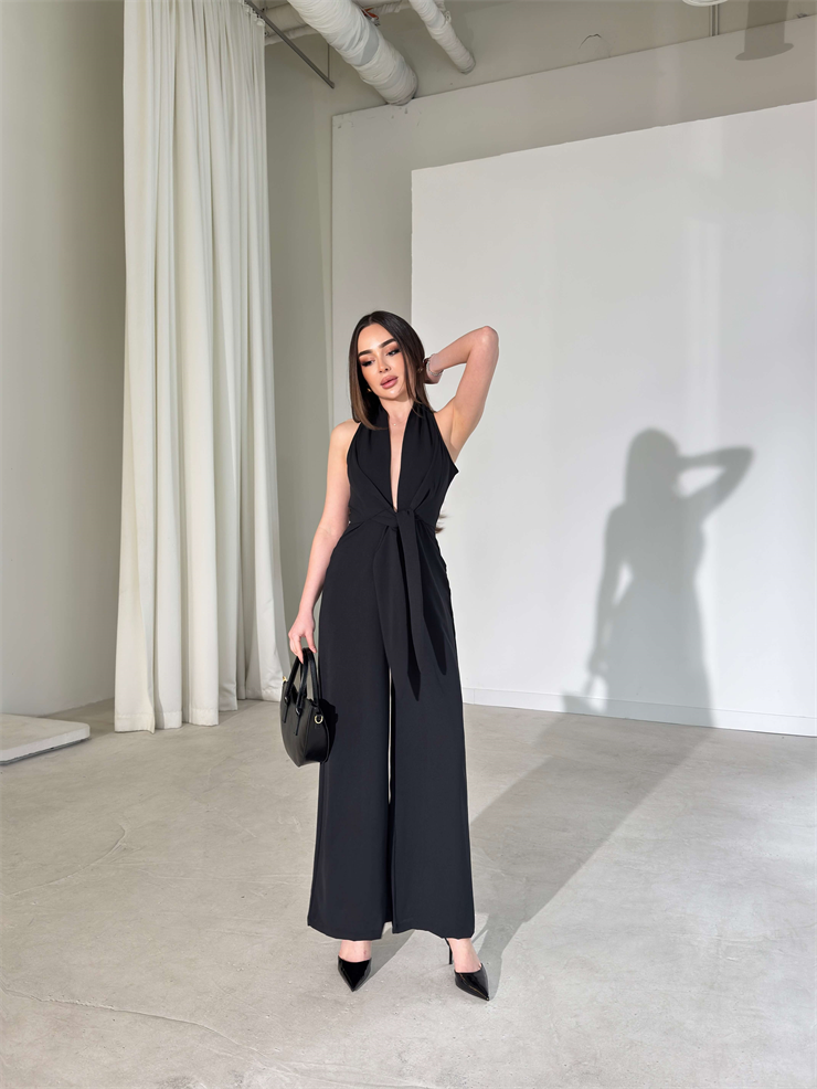 V Yaka Bağlama Detaylı Madox Siyah Kadın Bol Paça Tulum 26Y110