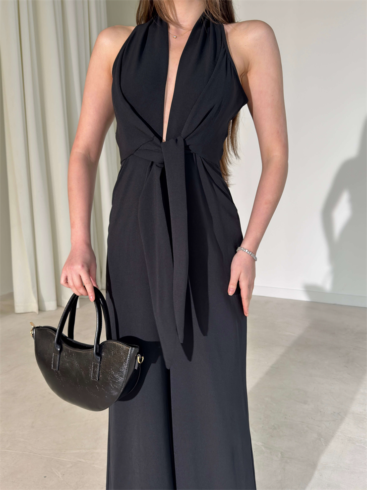 V Yaka Bağlama Detaylı Madox Siyah Kadın Bol Paça Tulum 26Y110