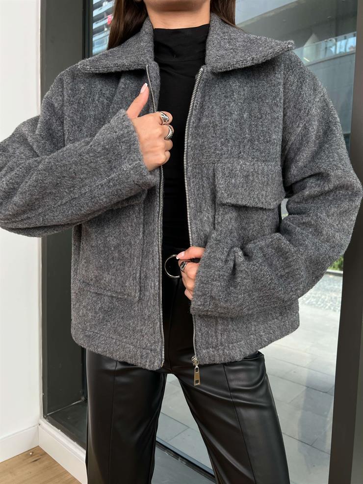 Önü Büyük Cepli Fermuar Kapamalı Magali Kadın Gri Mont 24k220