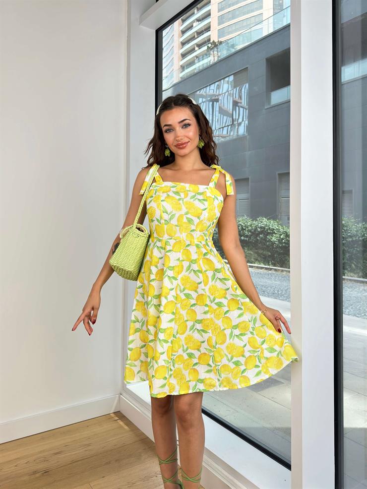 Kare Yaka Askılı Bağlama Detaylı Manuel Kadın Desenli Sarı Mini Elbise 24Y774