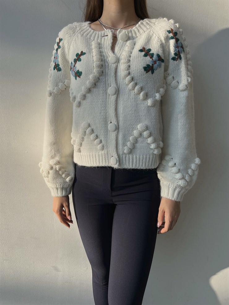 Bisiklet Yaka Önü Düğme Kapamalı Çiçek Desenli Mariano Kadın Ekru Hırka 23K000255