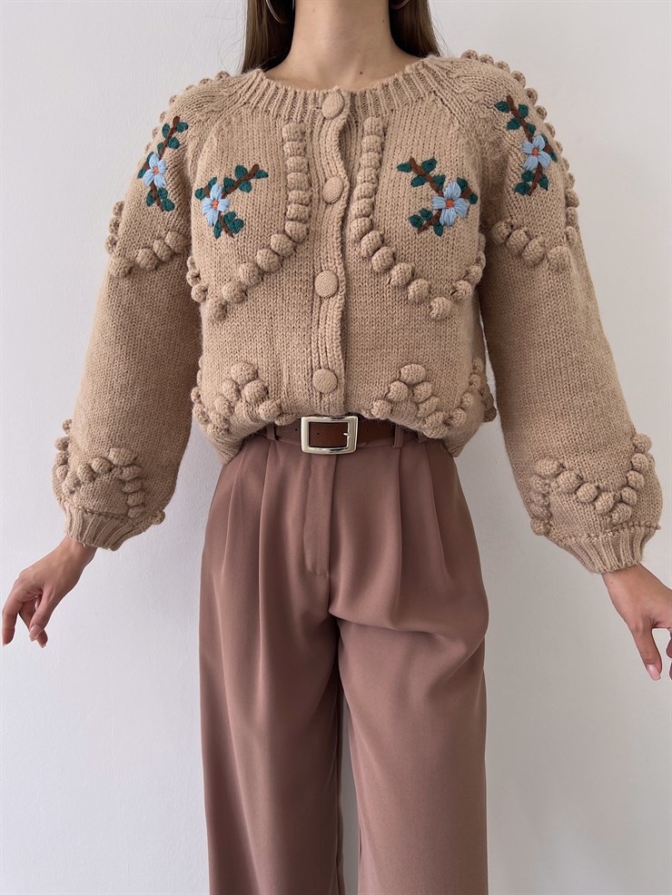 Bisiklet Yaka Önü Düğme Kapamalı Çiçek Desenli Mariano Kadın Camel Hırka 23K000255