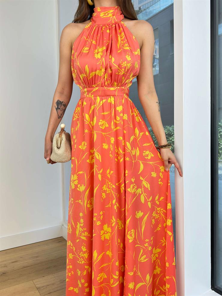 Boğazlı Sıfır Kol Belden Oturtmalı Desenli Marlind Kadın Somon Saten Elbise 24Y103