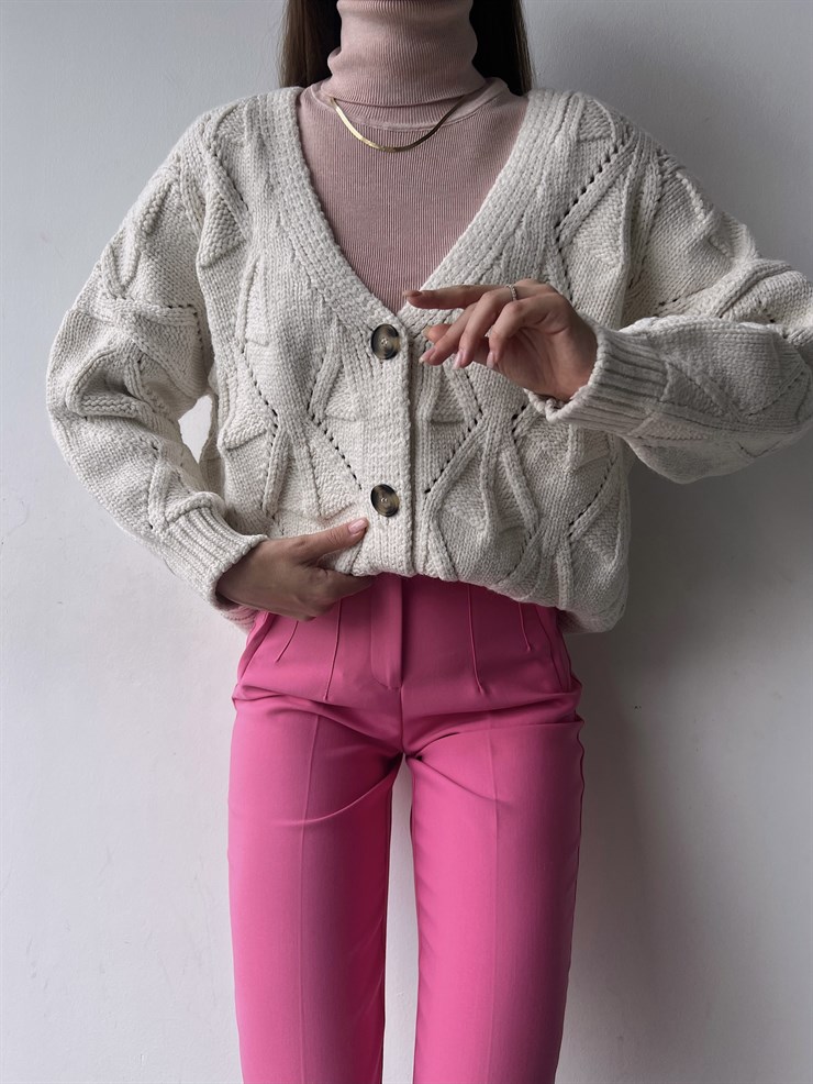 V Yaka Düğme Kapamalı Martinelli Kadın Bej Triko Hırka 23K000260