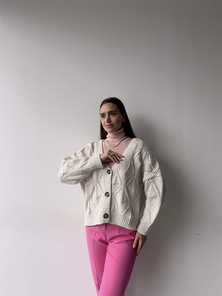 V Yaka Düğme Kapamalı Martinelli Kadın Bej Triko Hırka 23K000260