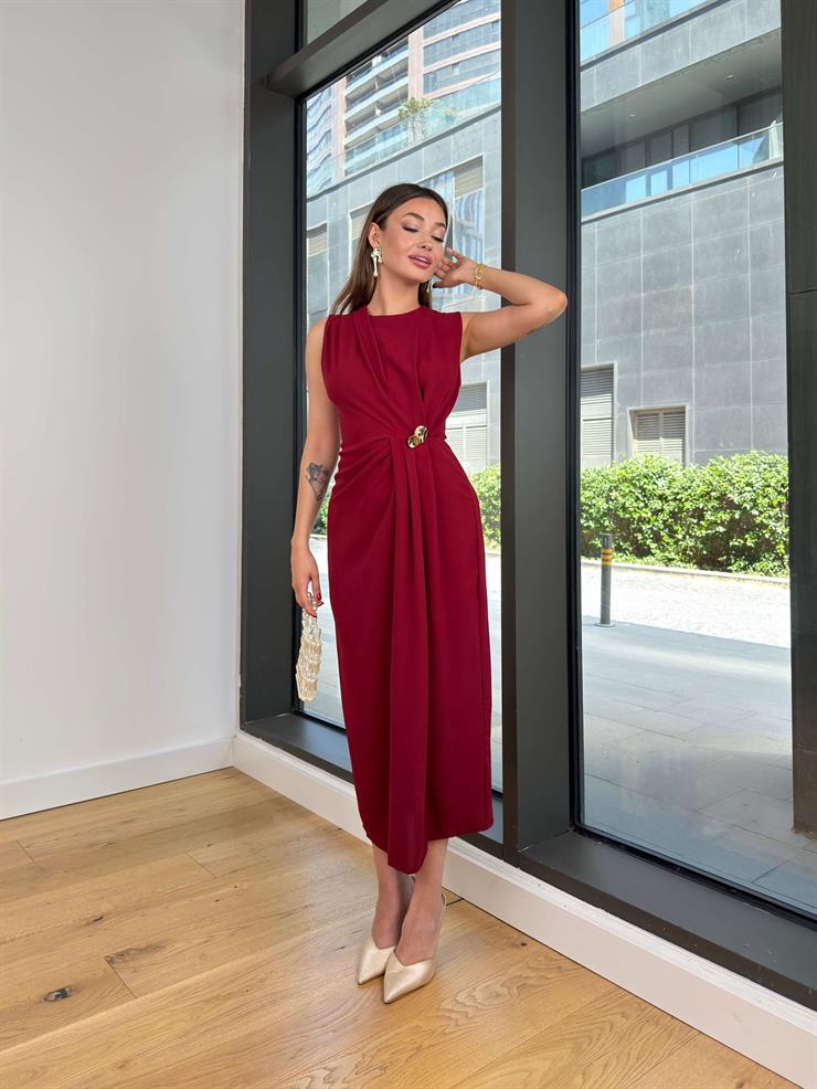 Büzgü Detaylı Aksesuarlı Marvin Bordo Kadın Elbise 25Y352