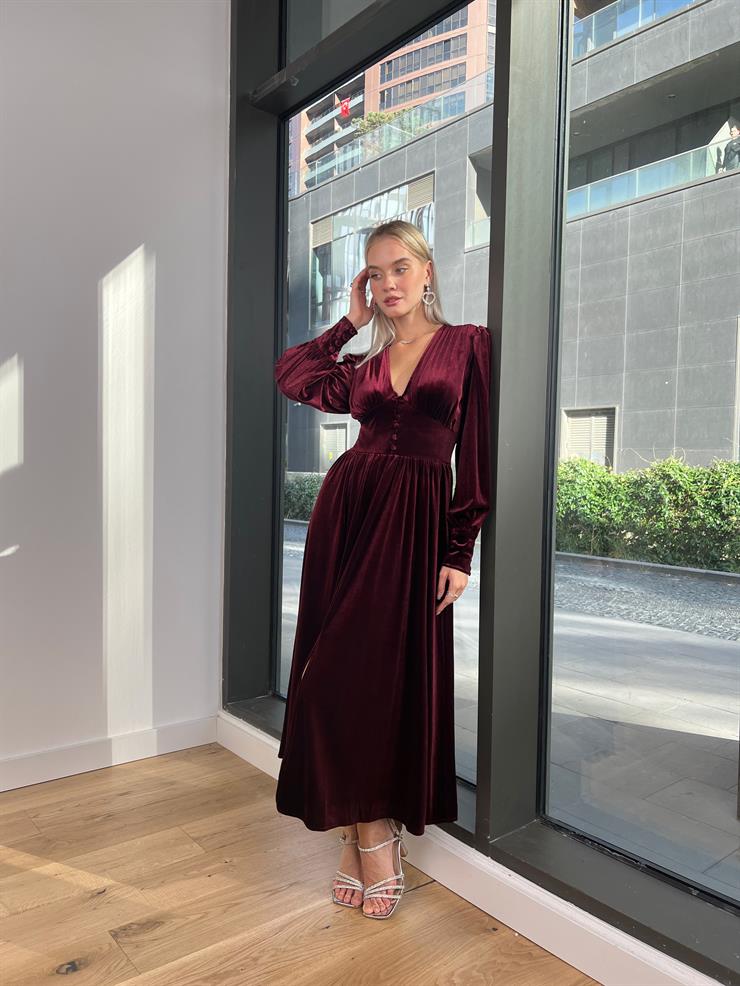 V Yaka Önü Düğme Detaylı Matias Kadın Bordo Kadife Elbise 24k211