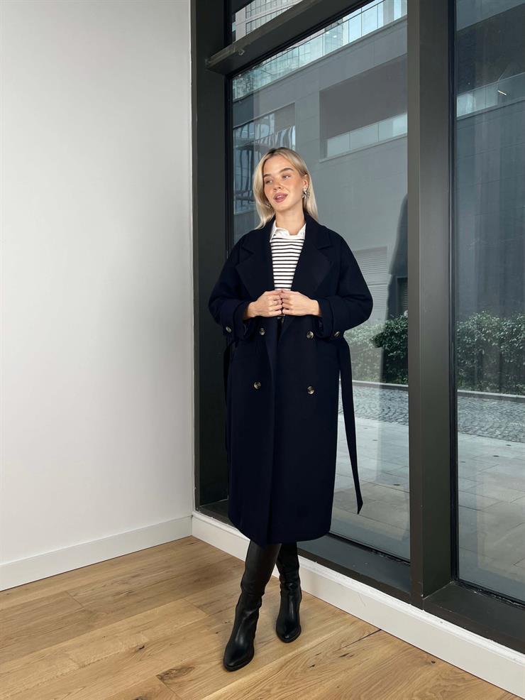 Belden Kuşaklı Kolu kemer Detaylı Önü Düğmeli Matip Kadın Lacivert Kaban 24k275