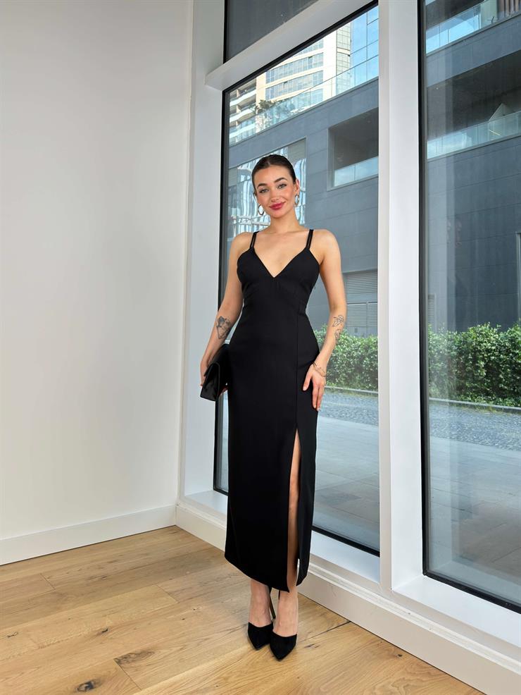 Askılı V Yaka Arkası Dekolteli Meera Kadın Siyah Elbise 24Y565