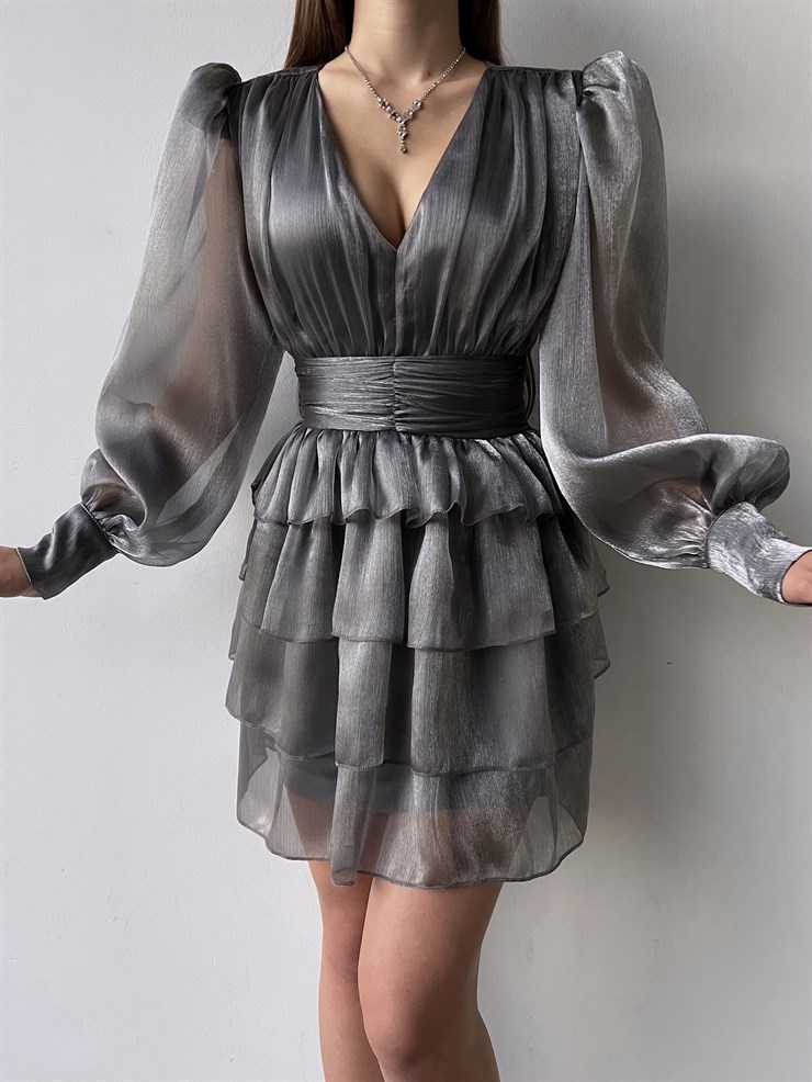 V Yaka Belden Oturtmalı Tül Kol Memo Kadın Gri Fırfırlı Elbise 23K000295