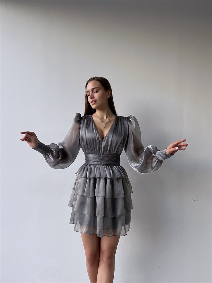 V Yaka Belden Oturtmalı Tül Kol Memo Kadın Gri Fırfırlı Elbise 23K000295