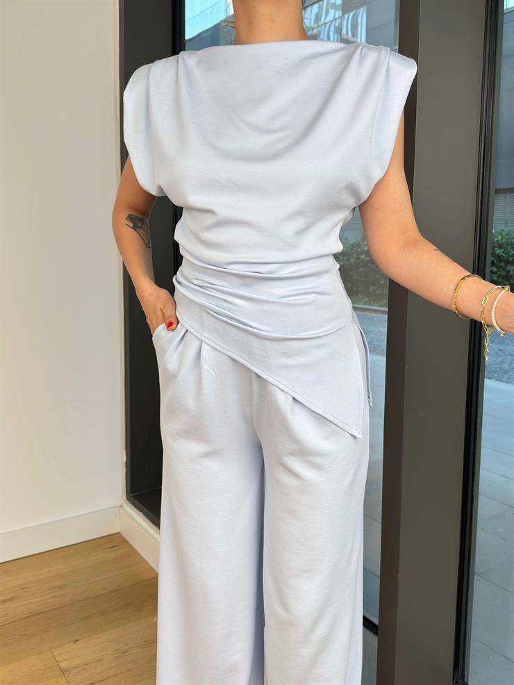 Asimetrik Kesim Bluz Yüksek Bel Bol Paça Pantolon Menlen Mavi Kadın Takım 25Y500