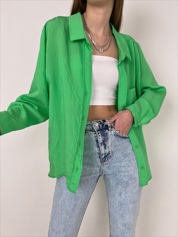 Önü Cep Detaylı Oversize Michelle Kadın Yeşil Gömlek 22Y000125