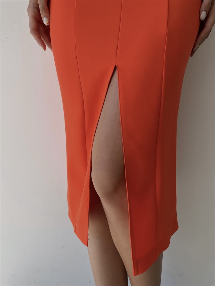 Midi Boy Likralı İnce Taş Askılı Yırtmaçlı Manlio Kadın Oranj Elbise 22Y000466