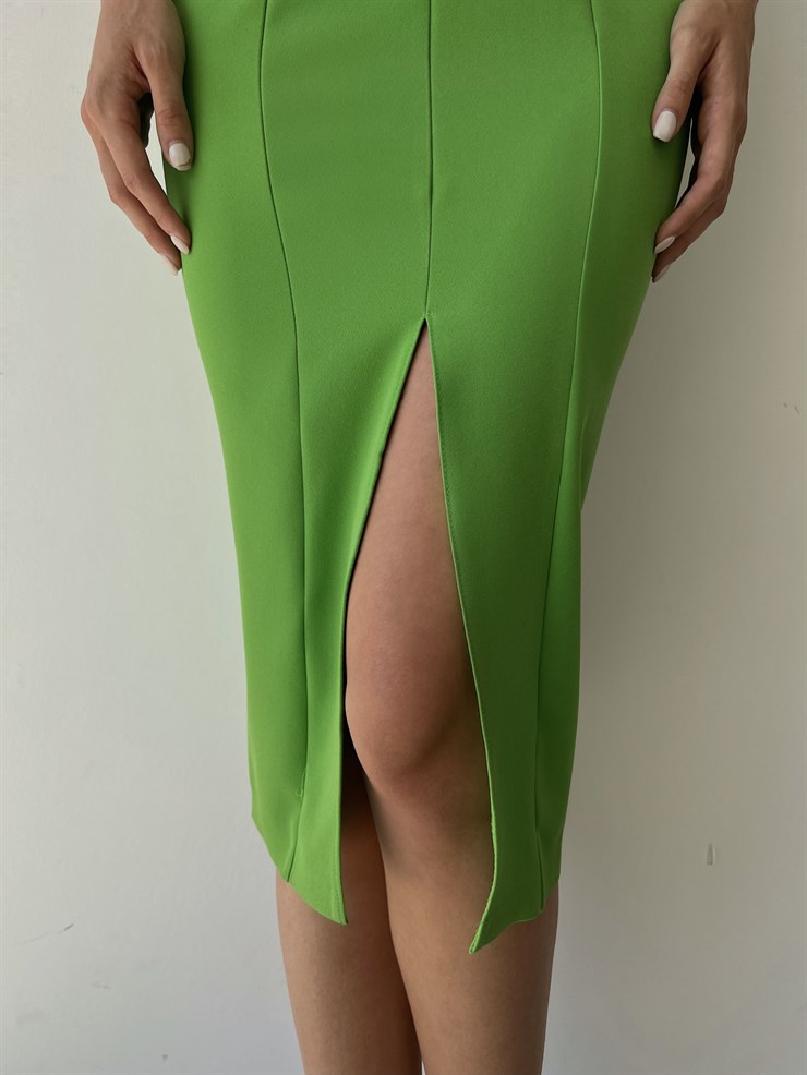 Midi Boy Likralı İnce Taş Askılı Yırtmaçlı Manlio Kadın Yeşil Elbise 22Y000466