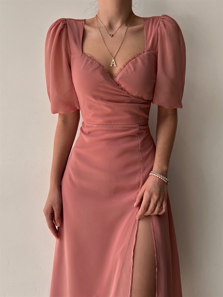 Midi Göğüs Kruvaze İnce Tül Detay Yırtmaçlı Annabel Kadın Pudra Elbise 22Y000017