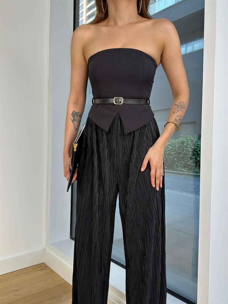 Straplez Altı Bol Ve Piliseli Mikulas Kadın Siyah Tulum 24Y601