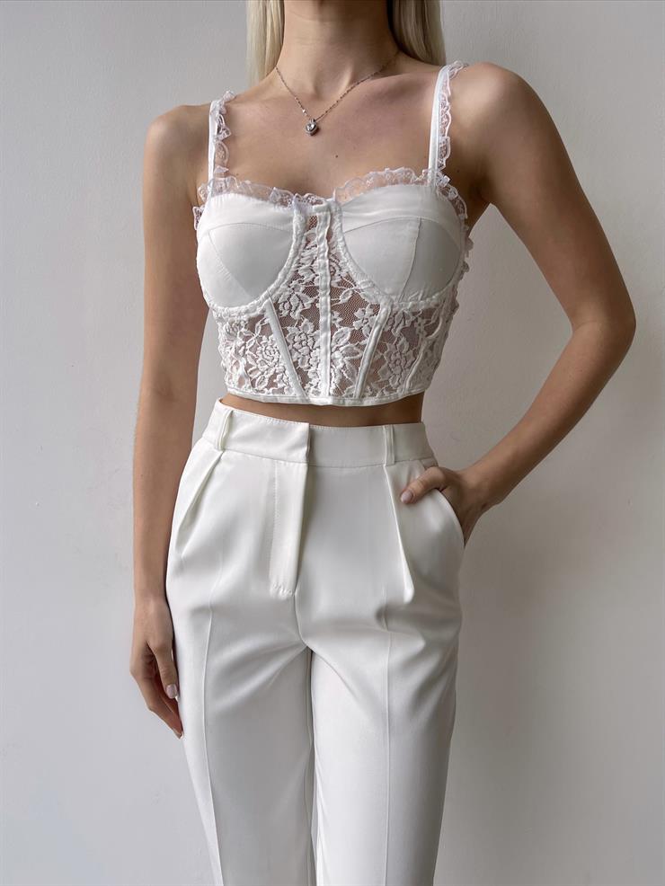 Askılı Korse Görünümlü Dantelli Minerva Kadın Beyaz Crop Bluz 23Y000144