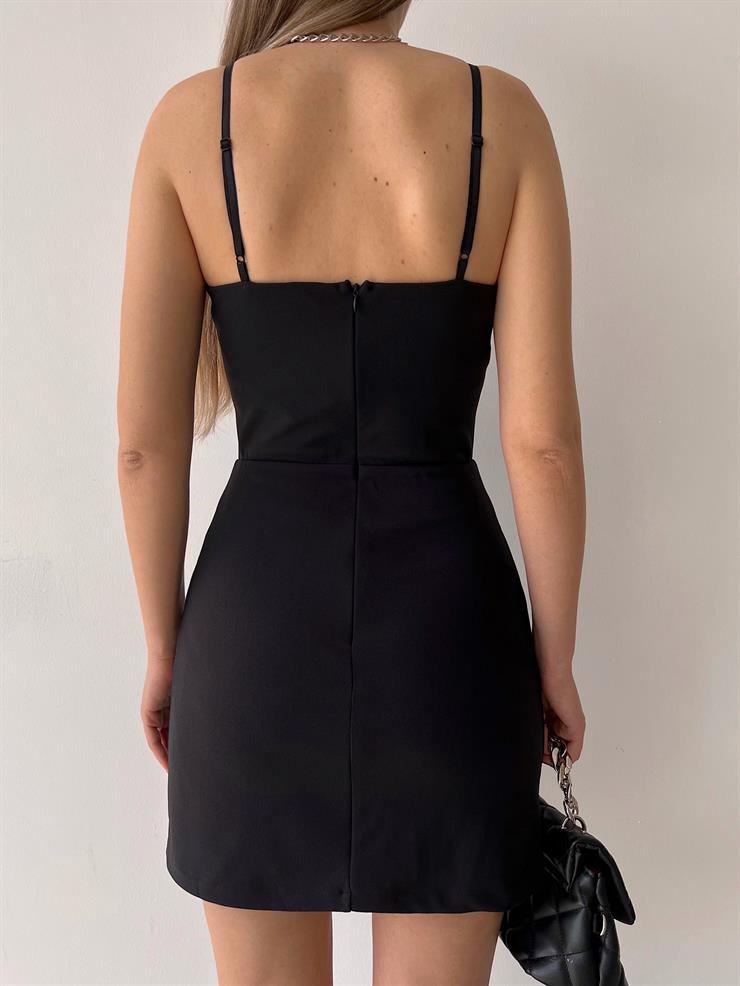 Mini Boy İnce Askılı Yırtmaç Kısmı Zincir Detaylı Zander Kadın Siyah Elbise 22Y000281