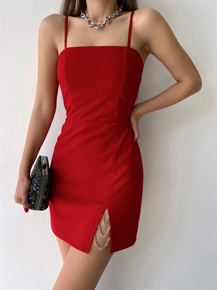 Mini Boy İnce Askılı Yırtmaç Kısmı Zincir Detaylı Zander Kadın Kırmızı Elbise 22Y000281