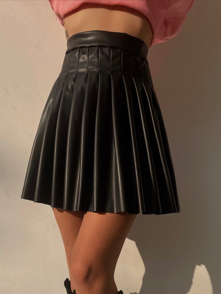 Mini Pileli Deri Kadın Siyah Etek 22K000307