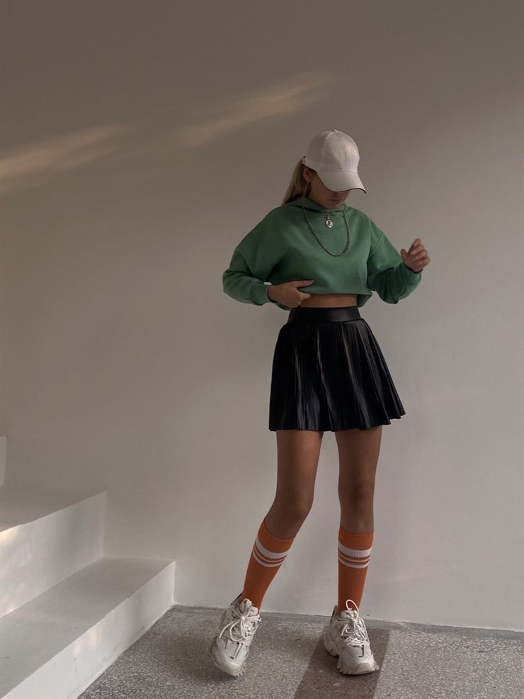 Mini Pileli Deri Kadın Siyah Şort Etek 22K000096