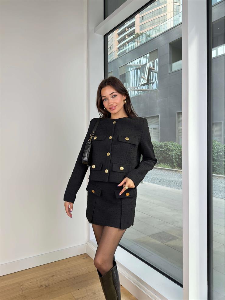 Önü Düğmeli Mira Siyah Kadın Crop Ceket 25K173