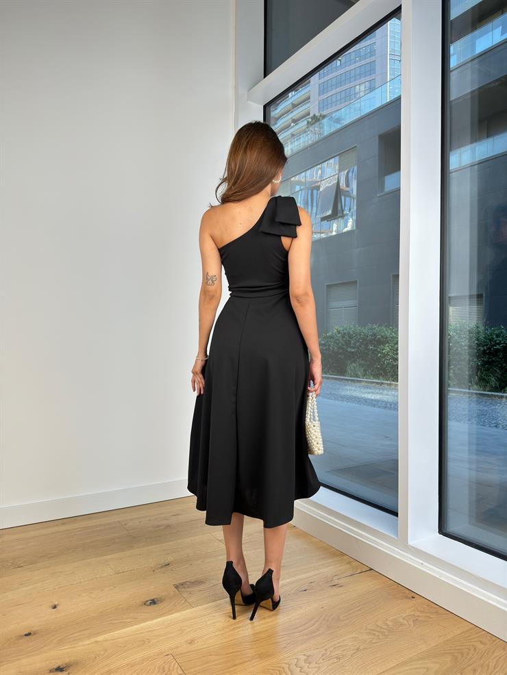 Tek Omuz Askılı Askısı Fiyonk Detaylı Mitsuo Kadın Siyah Midi Elbise 24Y645