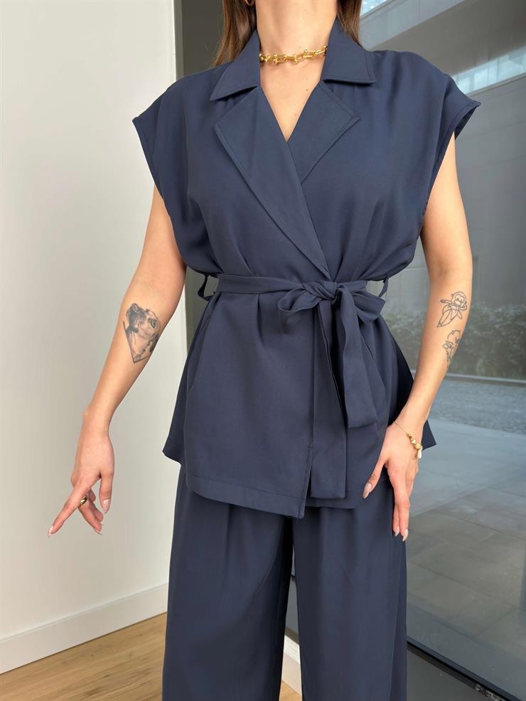 Belden Kuşaklı Yelek Bol Paça Pantolon Morris Kadın Lacivert Takım 24Y112