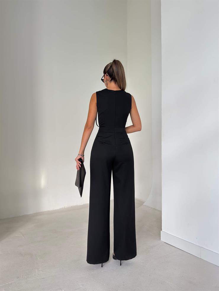 Önü Şeritli Yuvarlak Yaka Mosle Siyah Kadın Tulum 26K098