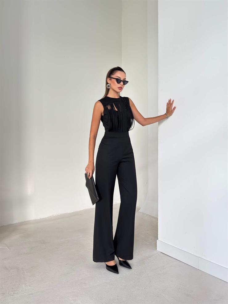 Önü Şeritli Yuvarlak Yaka Mosle Siyah Kadın Tulum 26K098