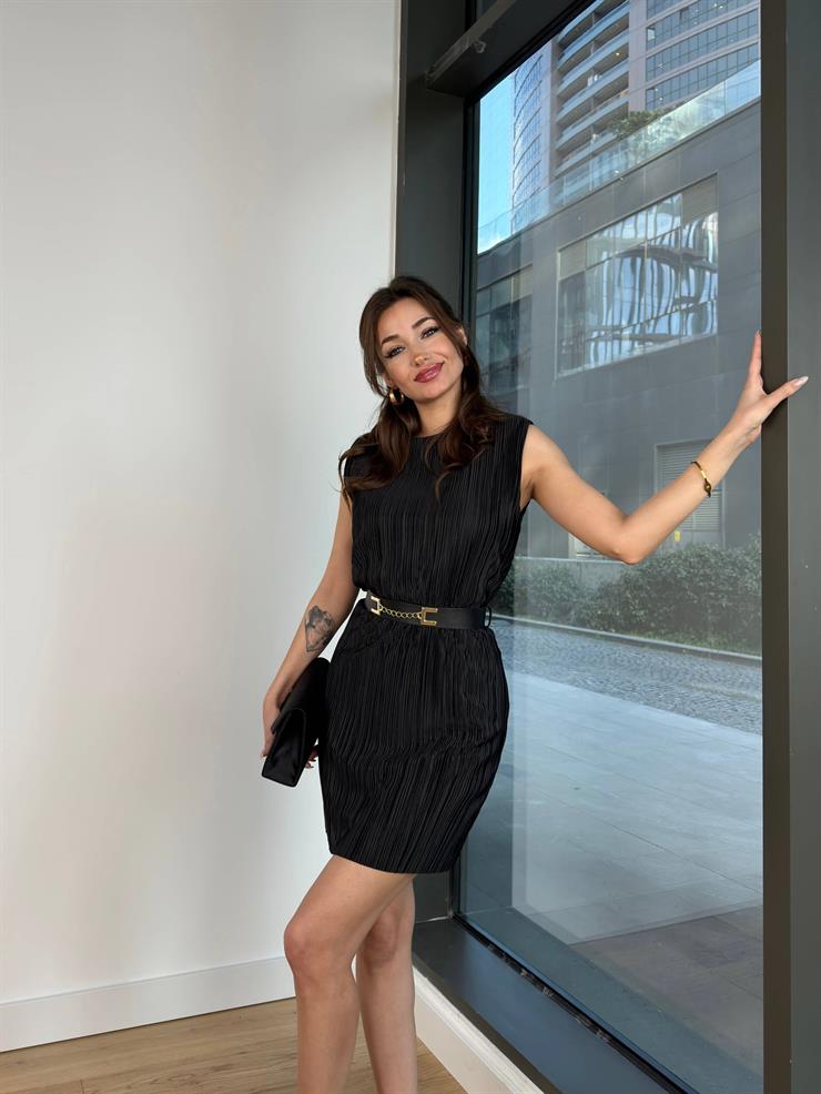 Sıfır Kol Beli Kemerli Piliseli Muvi Kadın Siyah Elbise 24Y086