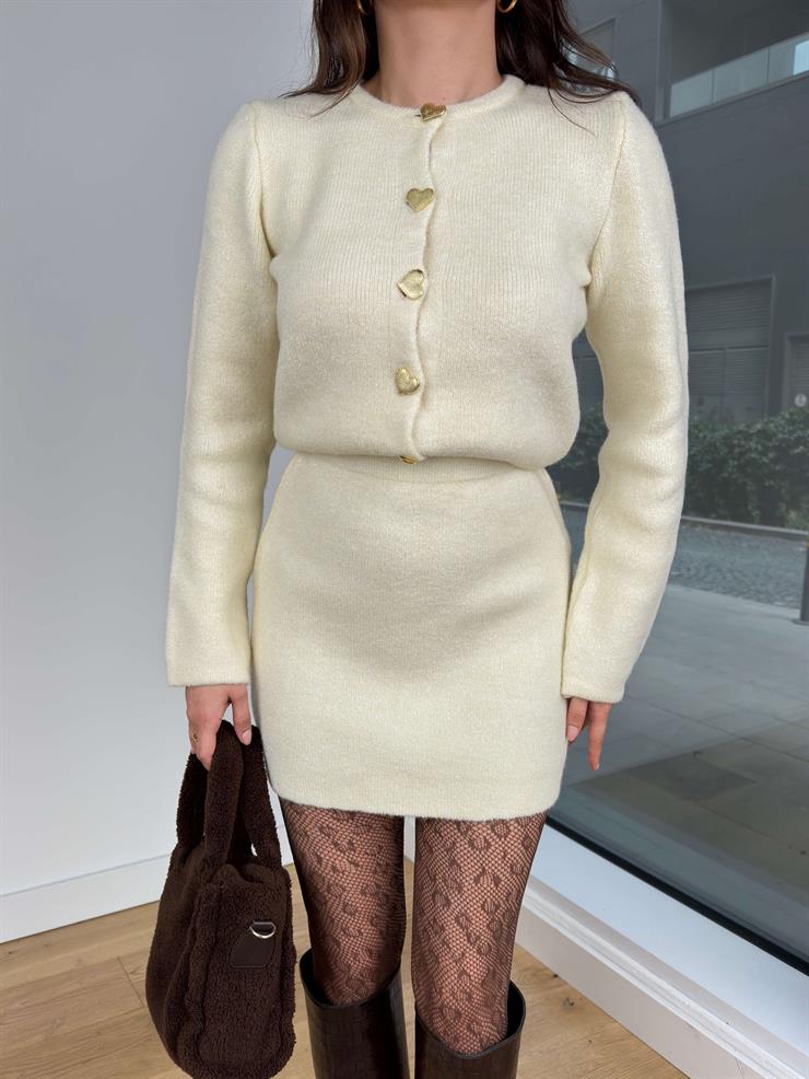 Kalp Düğmeli Hırka Beli Latikli Mini Etek Nada Bej Kadın Triko Takım 25K163