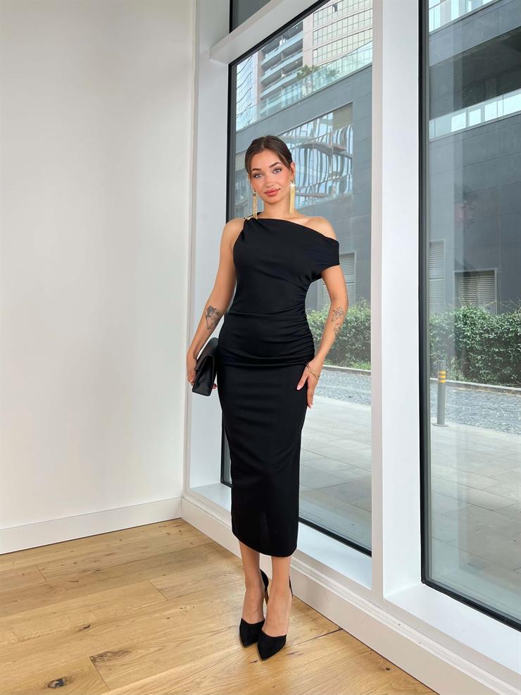 Düşük Omuz Ve Omuz Aksesuarlı  Drapeli Nagib Siyah Kadın Elbise 25K088