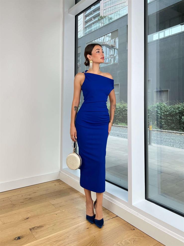 Düşük Omuz Ve Omuz Aksesuarlı  Drapeli Nagib Saks Kadın Elbise 25K088