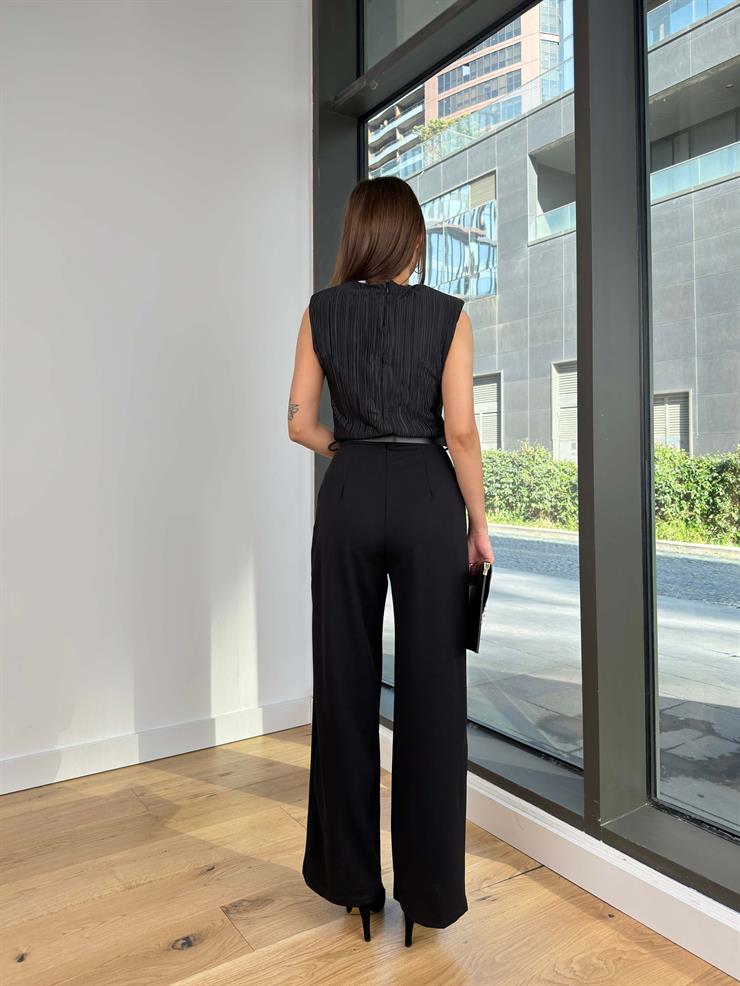 Sıfır Kol Üstü Piliseli Beli Kemerli Bol Paça Nairo Kadın Siyah Tulum 24Y096