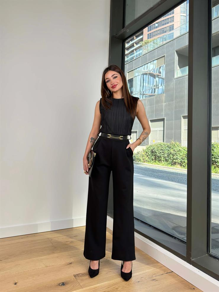 Sıfır Kol Üstü Piliseli Beli Kemerli Bol Paça Nairo Kadın Siyah Tulum 24Y096