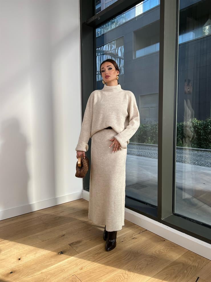 Boğazlı Oversize Kazak Yüksek Bel Uzun Etek Nakia Kadın Taş Triko Takım 24Y002