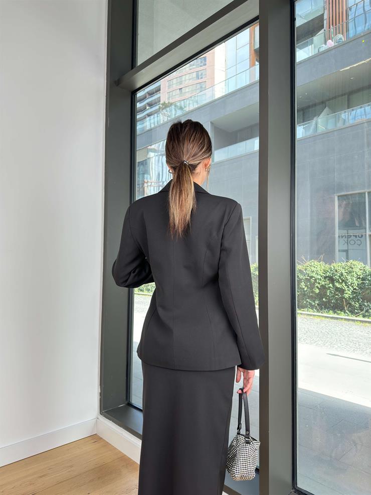 Tek Düğme Kapamalı Pens Detaylı Nardalin Siyah Kadın Ceket 25Y030