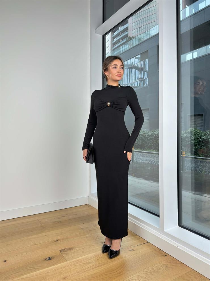 Yarım Boğazlı Uzun Kollu Göğüs Büzgülü Ve Aksesuarlı Naysa Siyah Kadın Elbise 25K446