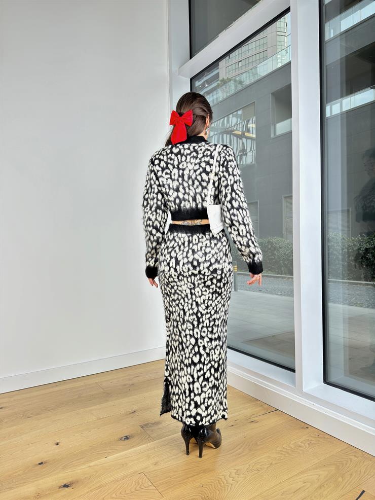 Yarım Boğazlı Uzun Kol Beli Lastikli Uzun Etek Nedas Siyah Kadın Desenli Triko Takım 25K326